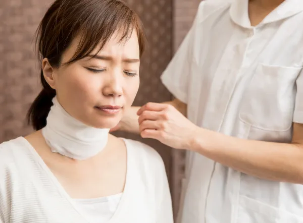 むち打ちの原因は?